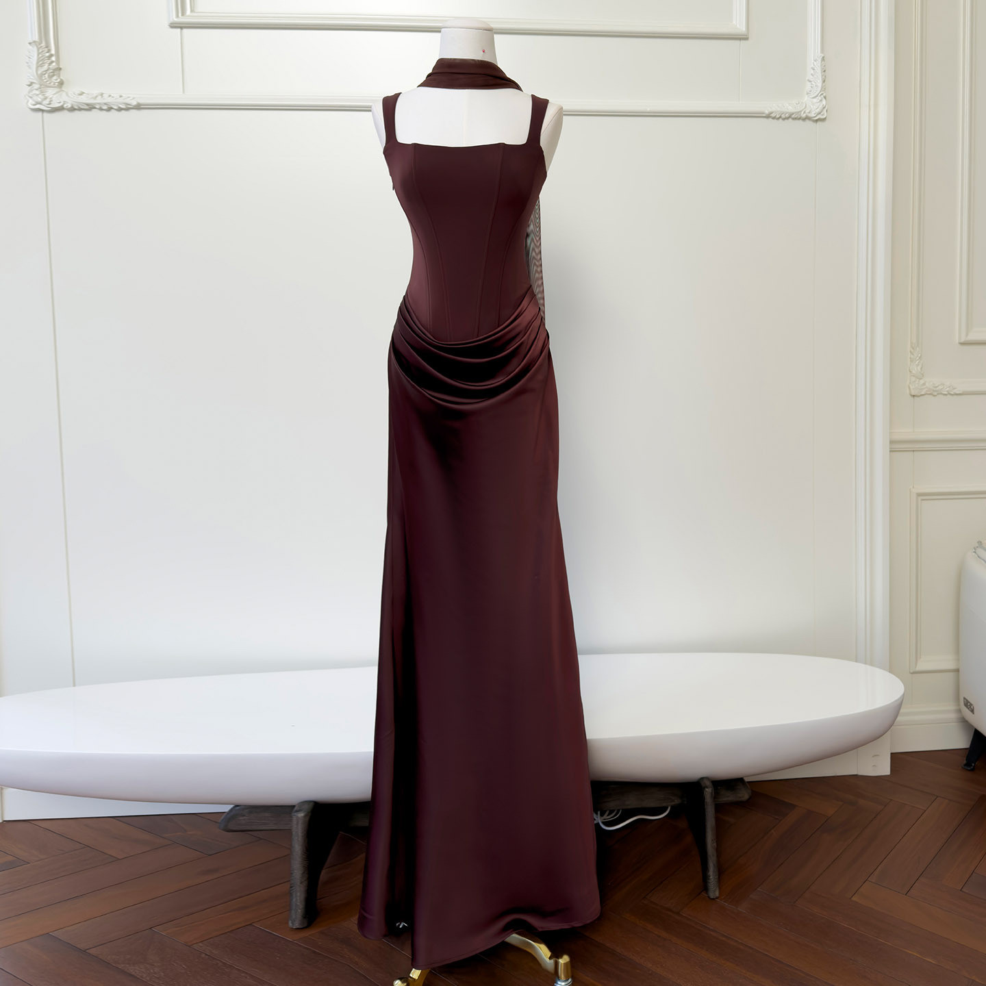 濃い紫 サテン ノースリーブ スリム ウェディングドレス パーティー 上品 ロングドレス 韓国風 二次会 69614