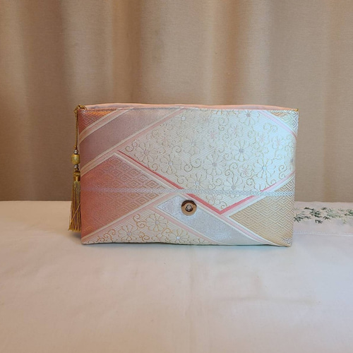 桜模様シルク着物帯の2ways クラッチバック 桜模様シルク着物帯の2ways クラッチバック クラッチバッグ miyuki