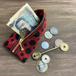 畳縁　草間彌生風格？　紅色和黑色波爾卡圓點　硬幣錢包　日式 第1張的照片