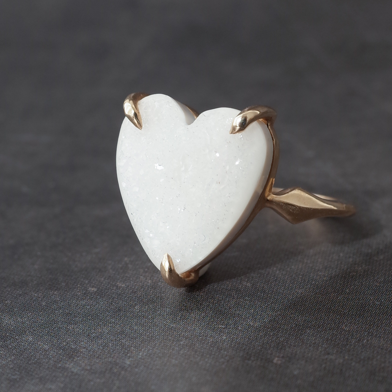 バレンタインに ♡  幸せを呼ぶハートのドゥルジーリング / K10