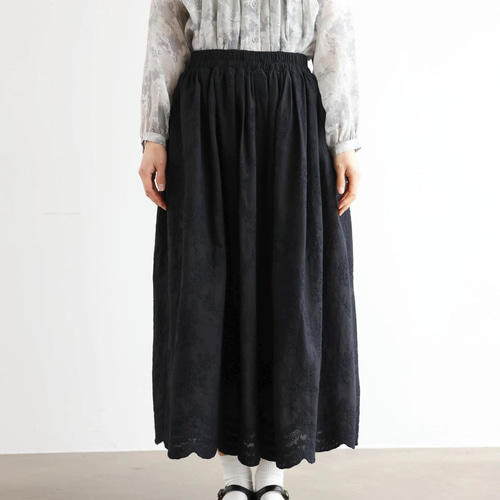 ☆サンプルセール 1点のみ☆特別感のある ふんわり広がるフラワー刺繍