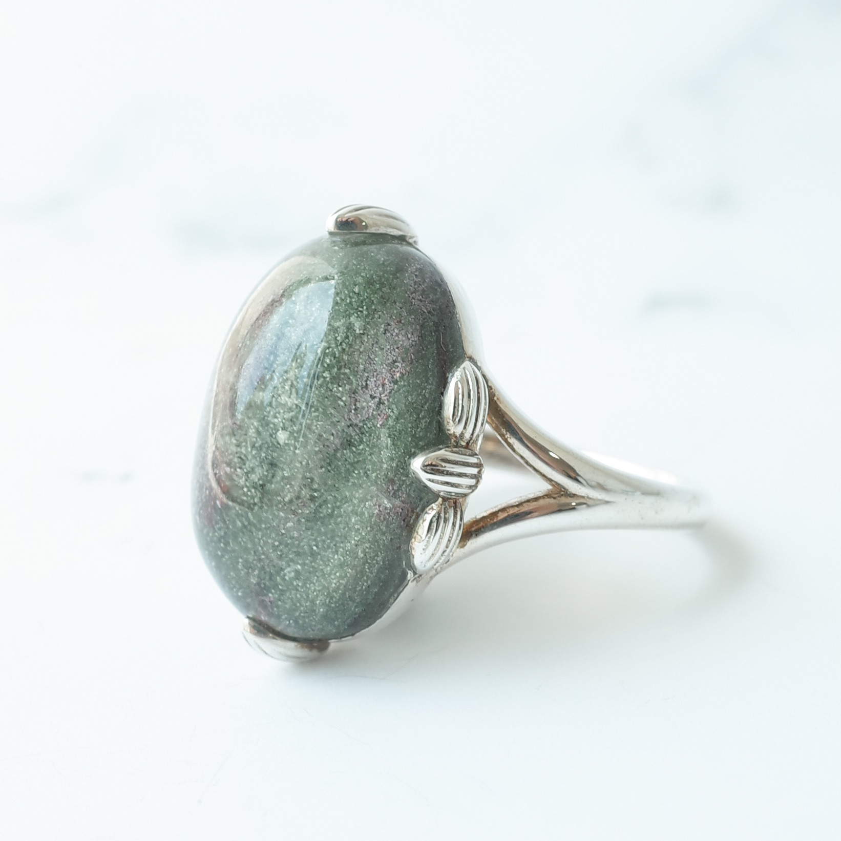 ガーデンクォーツの蓮の花リング - 4 / Silver 20,075円