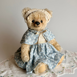 テディベアのお洋服【SSサイズ】 小花プリントエプロンドレス