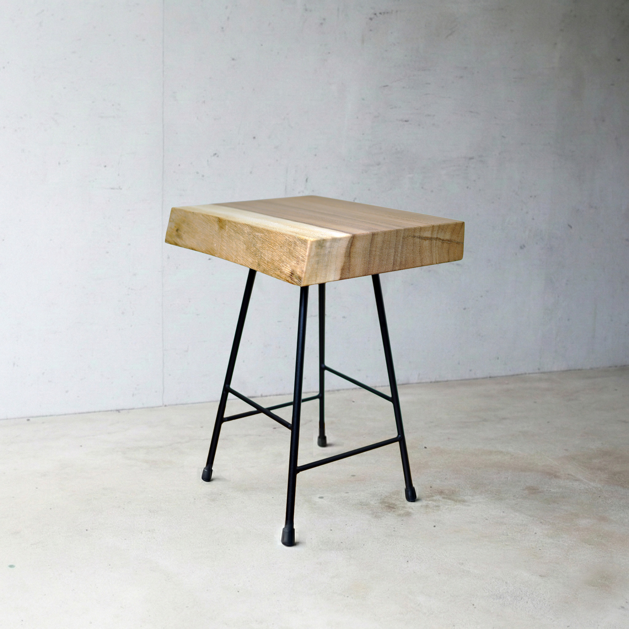 木 アイアン スツール（モンキーポッドの椅子） 1点もの｜プレゼント｜一枚板｜無垢｜チェア｜観葉植物｜カフェ風