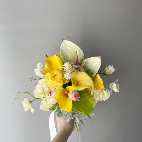 春の大人イエローブーケ｜前撮り・結婚式・ホテル婚に｜カラーリリー