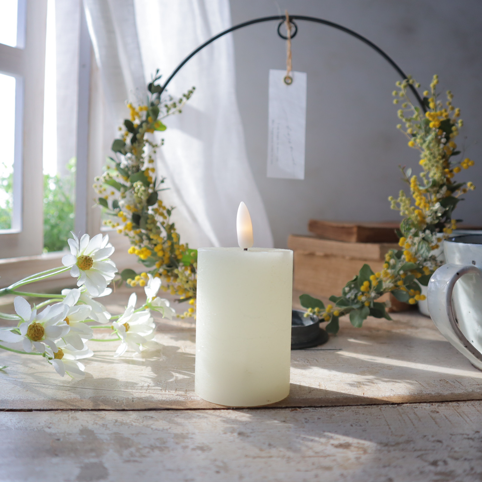 ミモザのアイアンリース　LEDキャンドル付き