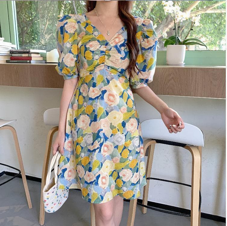 大きいサイズ レディース ワンピース　花柄　春夏 秋 新品 半袖