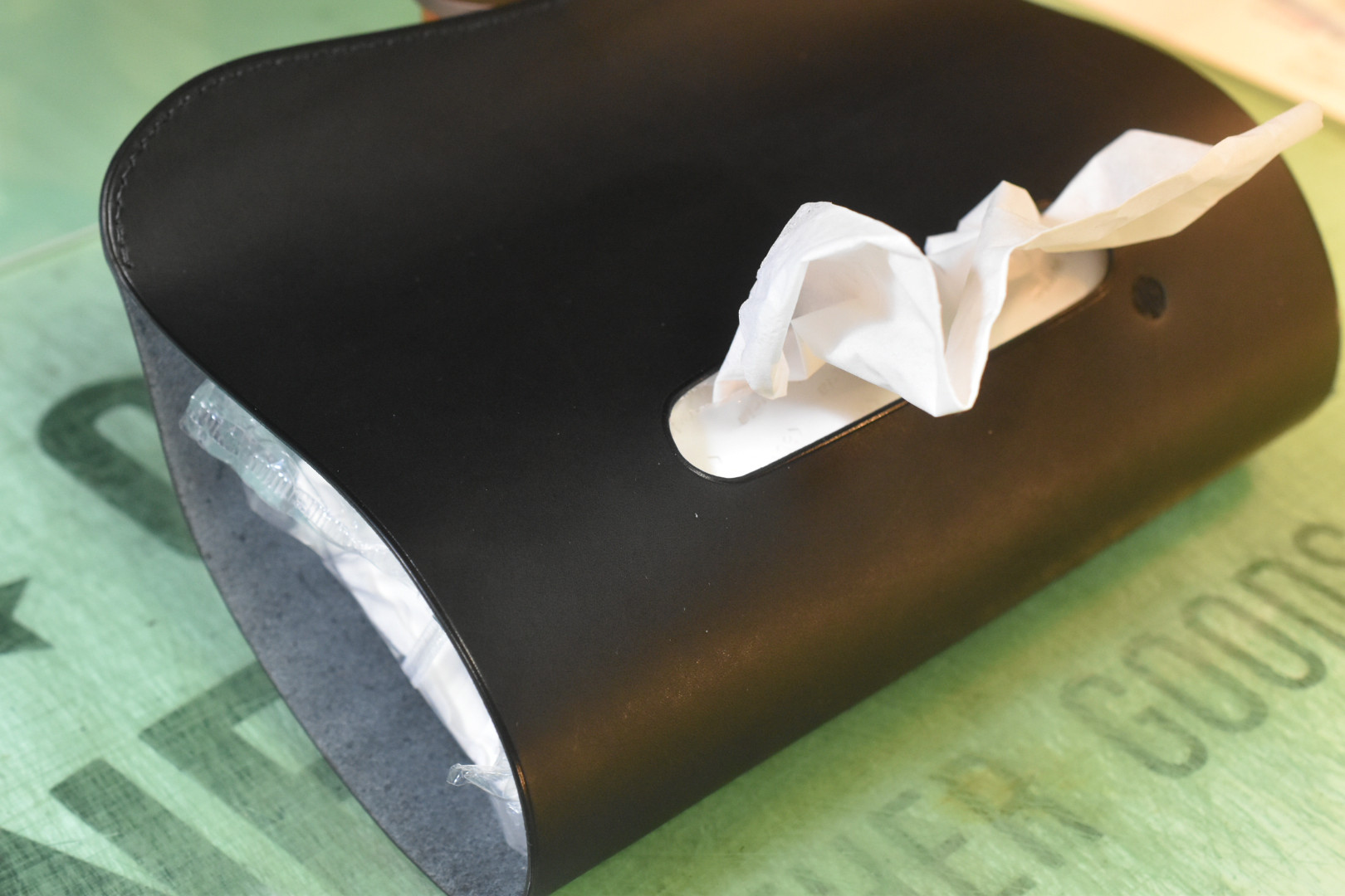 1枚革 箱無しエコティッシュ用カバー ブラック