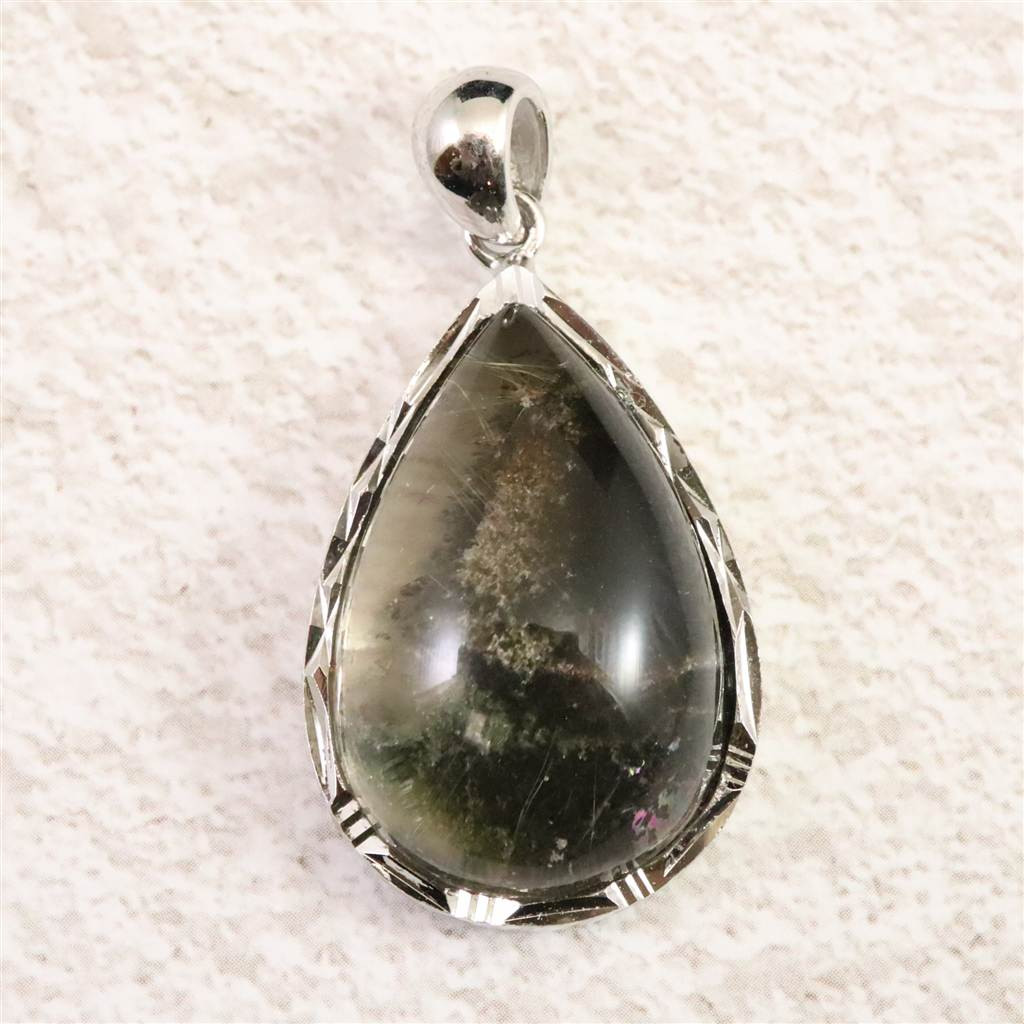 庭園水晶 ガーデンクォーツ　24x17mm　ドロップ ペンダント 8.7g #77137