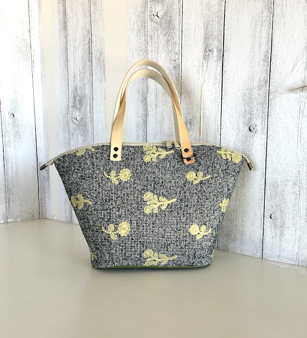 creema限定、ミナペルホネンのBonheurのファスナーマルシェトート