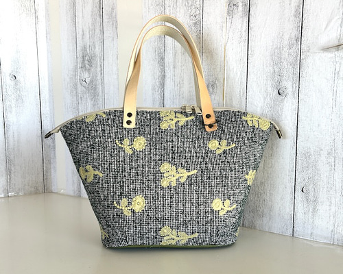 creema限定、ミナペルホネンのBonheurのファスナーマルシェトート