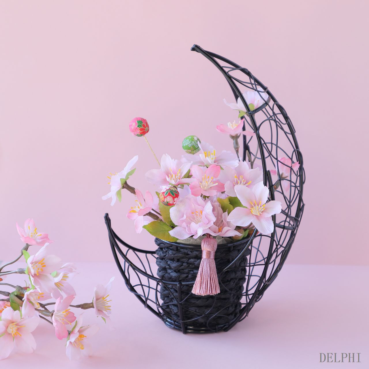 桜の三日月アレンジメント【アーティフィシャルフラワー/造花】和風モダン　春のインテリア　玄関　店舗受付　ひな祭り