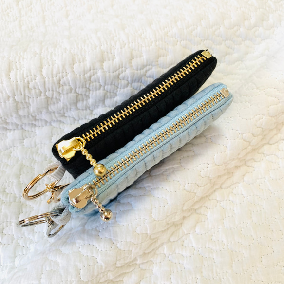 おとぼけだいなそー+足跡　選べるコインケース　H9W12.5 ヌビ　ミニポーチ　恐竜ベイビー　恐竜　オリジナル　刺繍 4枚目の画像