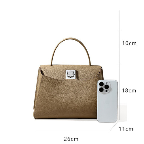 【新品未使用】　本革　ハンドバック 日本製 ショルダーバッグ レディース 革 黒 茶色 ショルダー