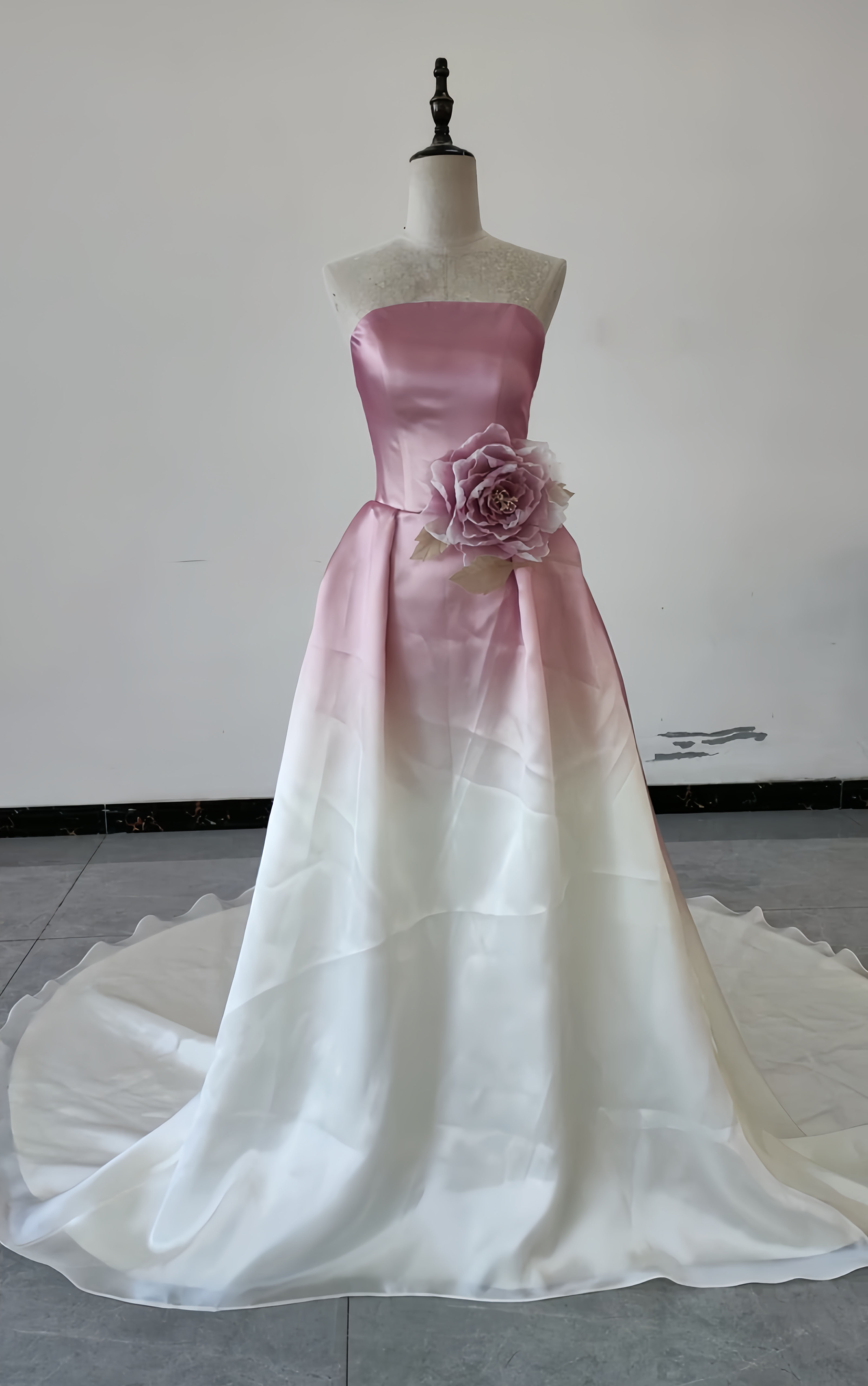 高品質保証！グラディーション　ピンク　可愛い　パーディードレス　お花飾り　編み上げ　音楽会演奏会　サイズオーダー可能花嫁