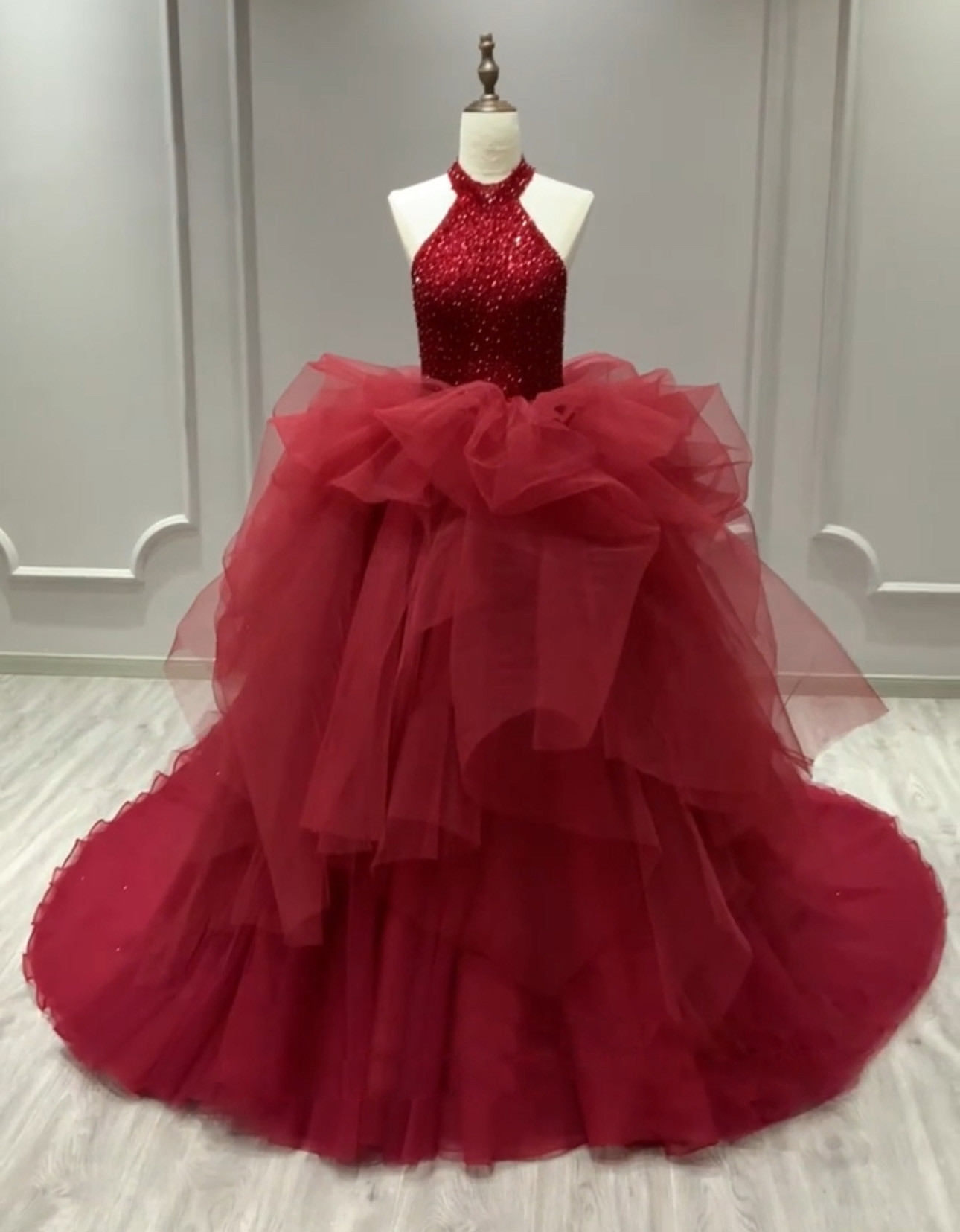 顧客満足度99％以上　ワインレッド　ホルターネック　ギャザー　ソフトチュール　プリンセスライン　前撮り演奏会音楽会発表会