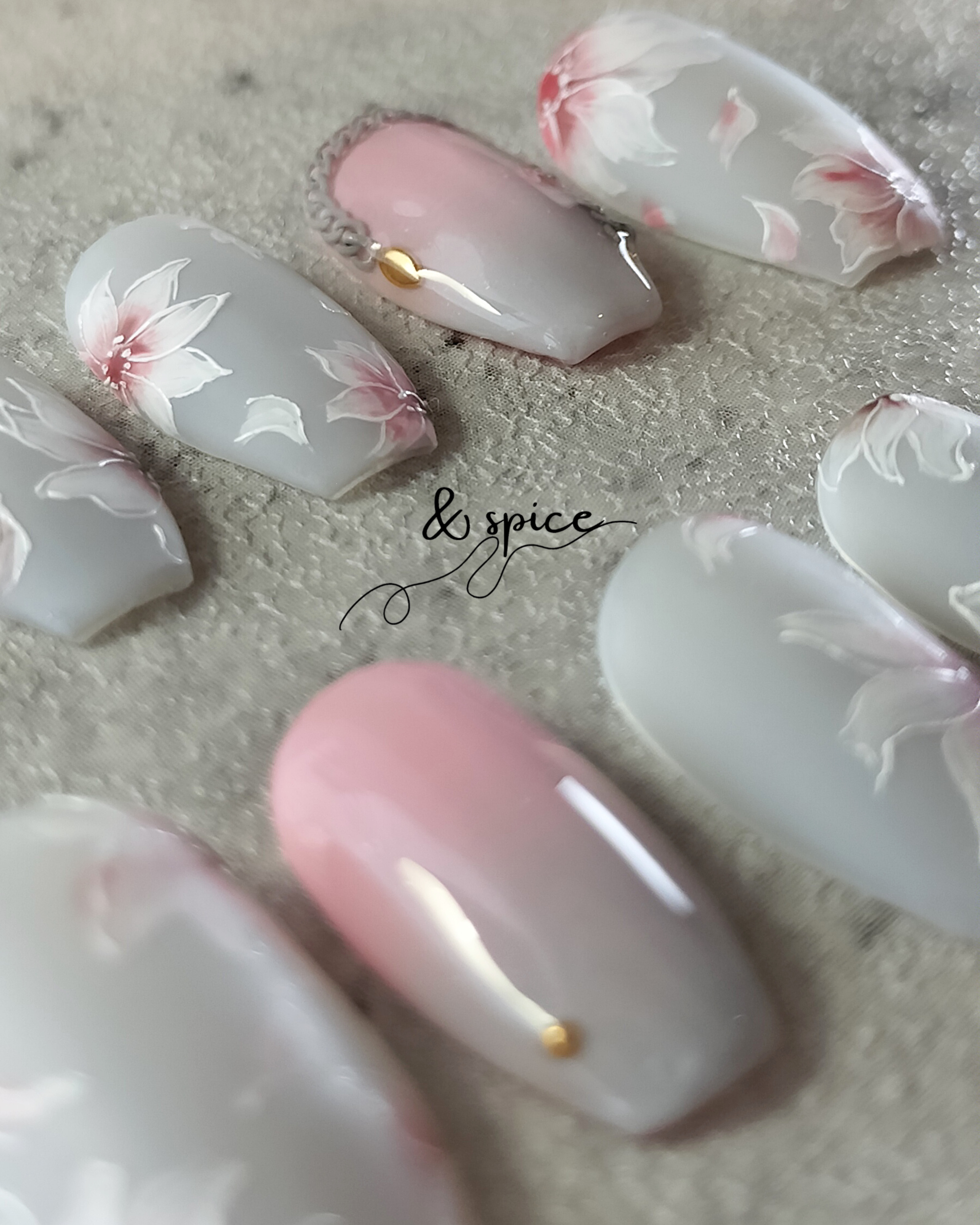 new＊028／ petalous l 桜 × グラデーションネイル