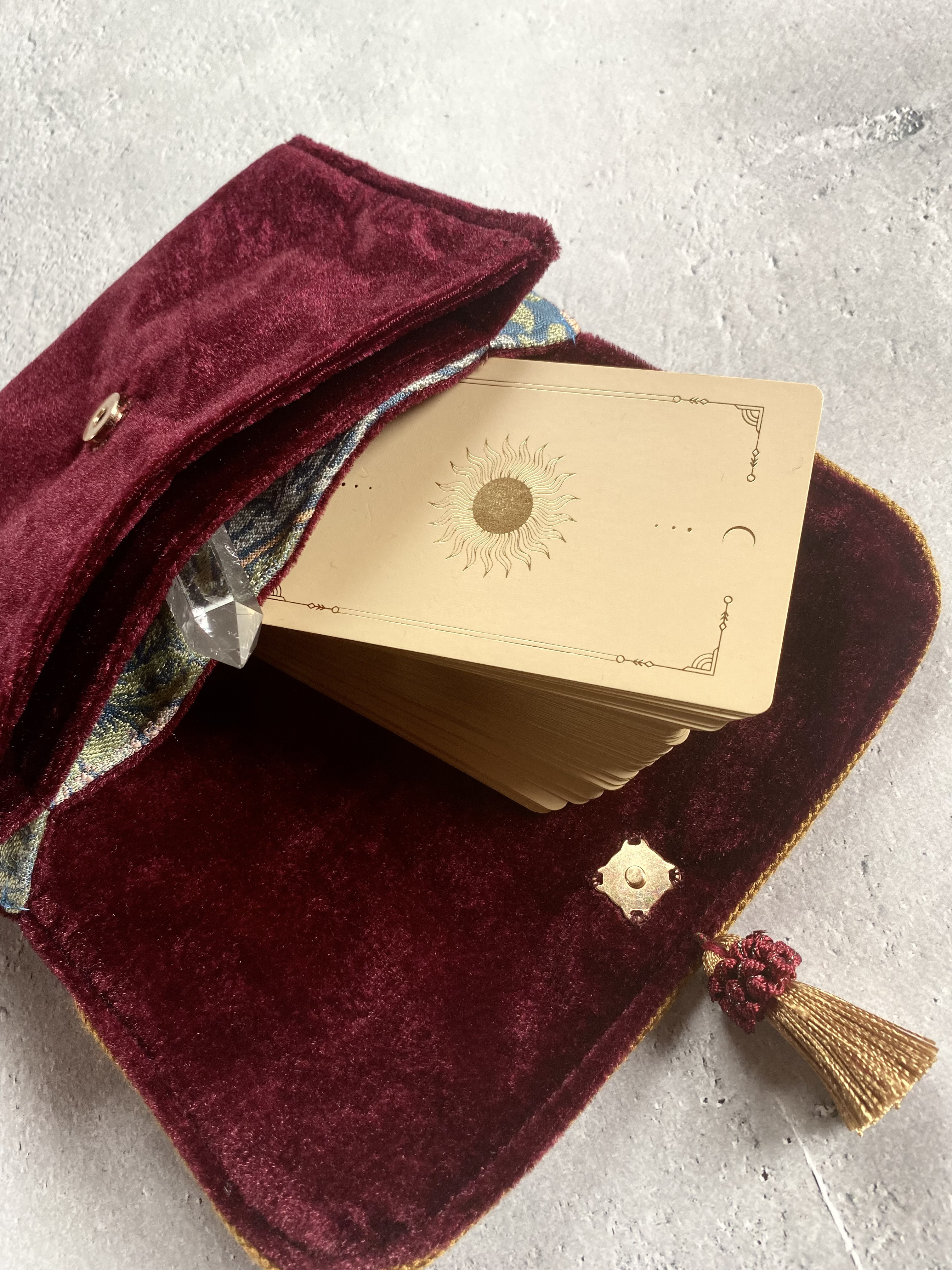 2種のカードが収納できるタロットカードケース ハンドメイド Made in JAPAN ウィリアムモリス いちご泥棒