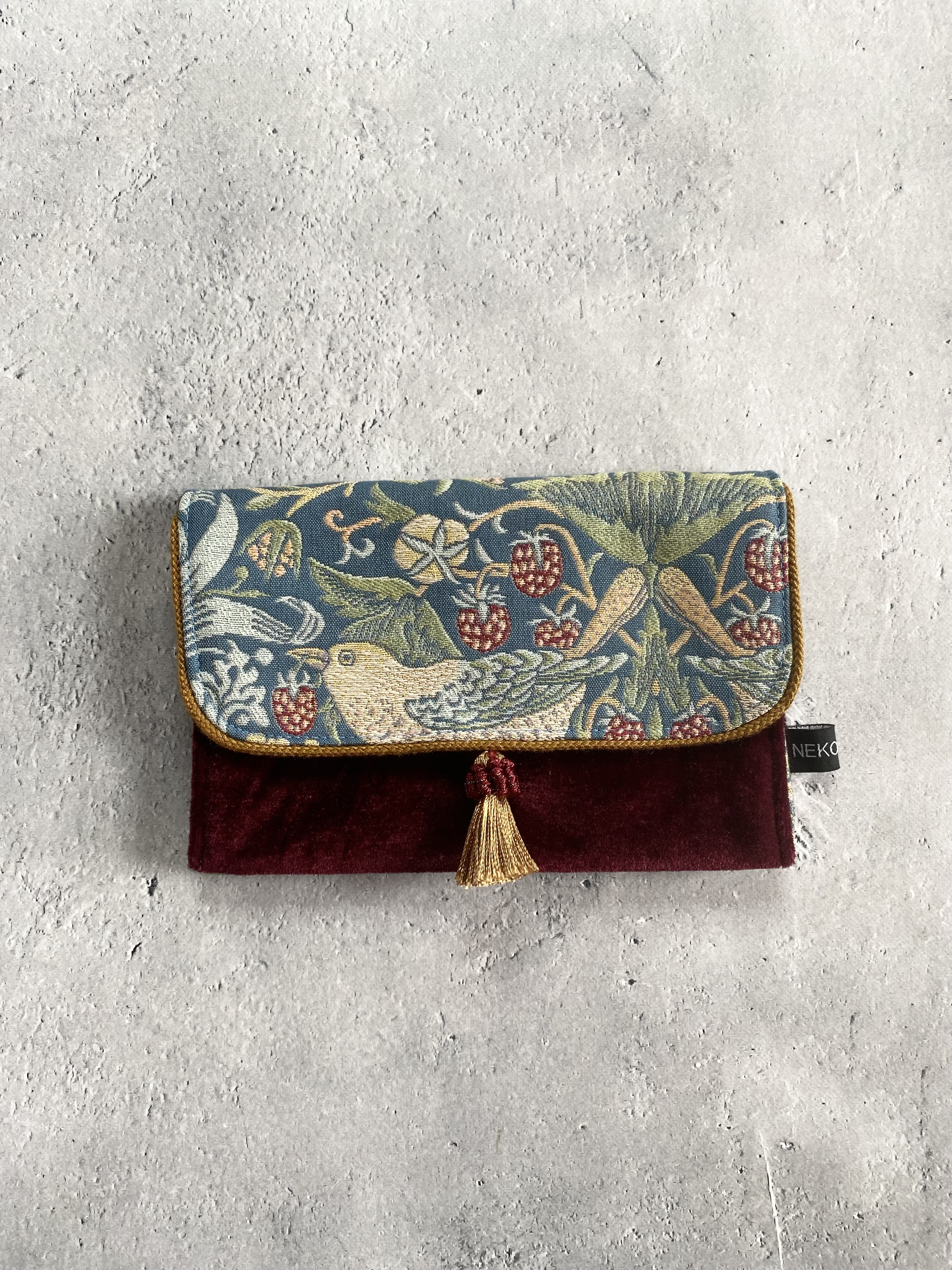 2種のカードが収納できるタロットカードケース ハンドメイド Made in JAPAN ウィリアムモリス いちご泥棒