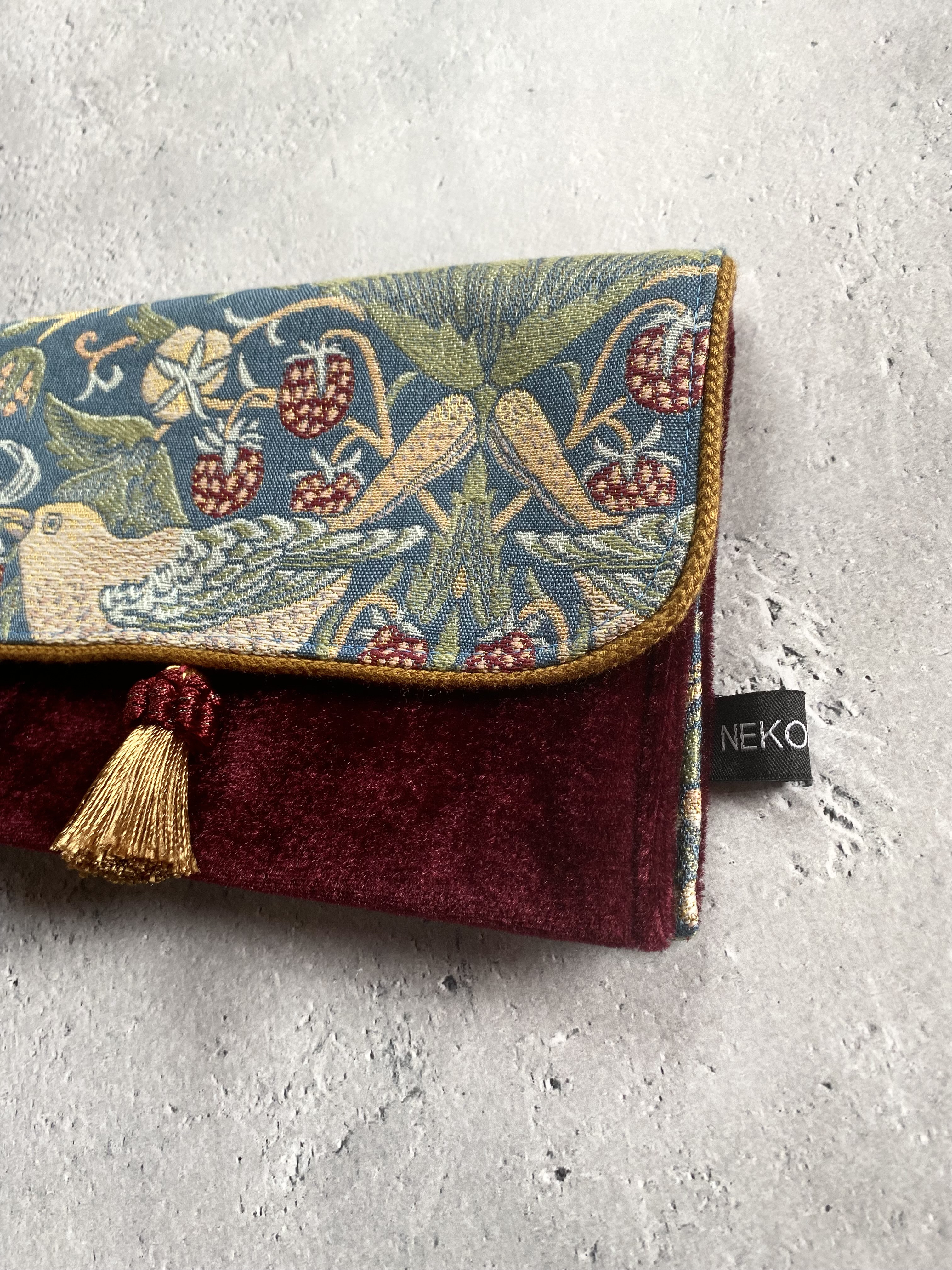 2種のカードが収納できるタロットカードケース ハンドメイド Made in JAPAN ウィリアムモリス いちご泥棒