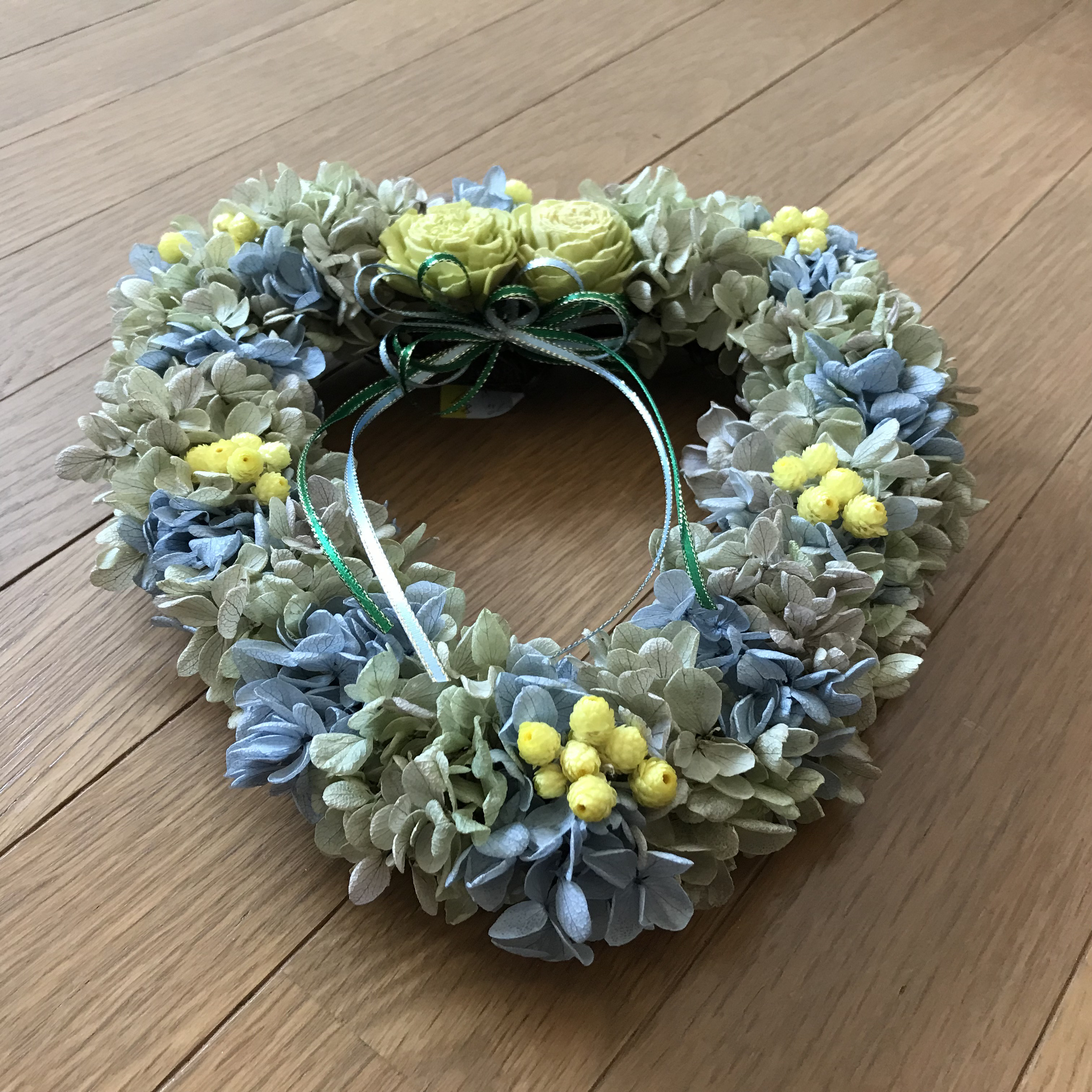 プリザアジサイのオレガノピンクとロイヤルブルーの癒されるハートリース（1点限定）