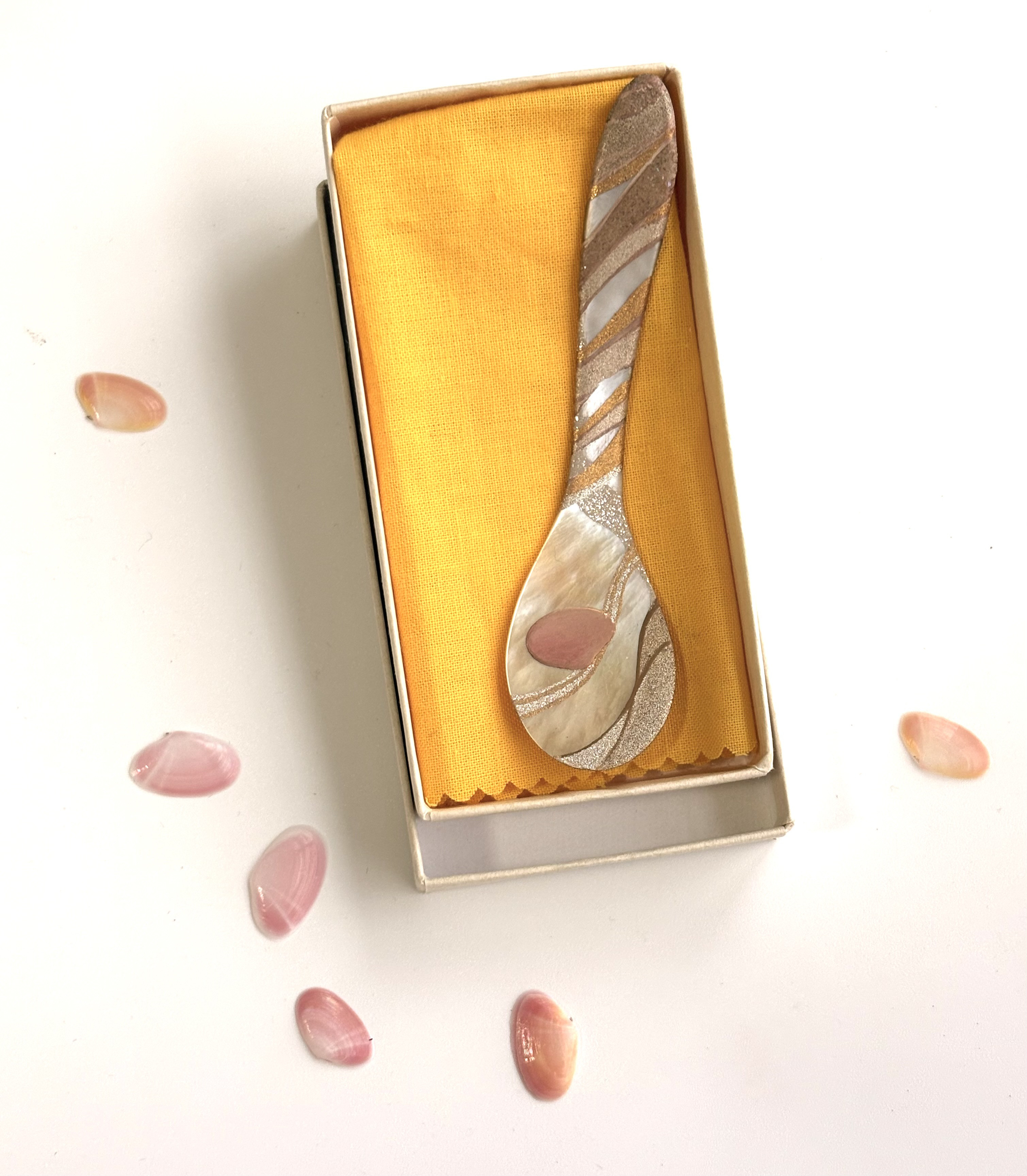 桜貝のティースプーン