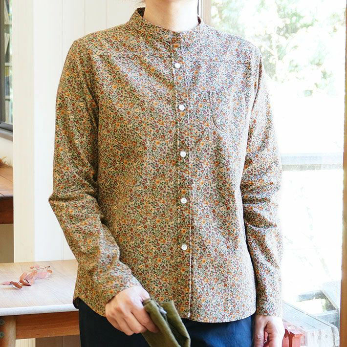 コーデュロイ草花プリント　オレンジ系　スタンドカラーシャツ