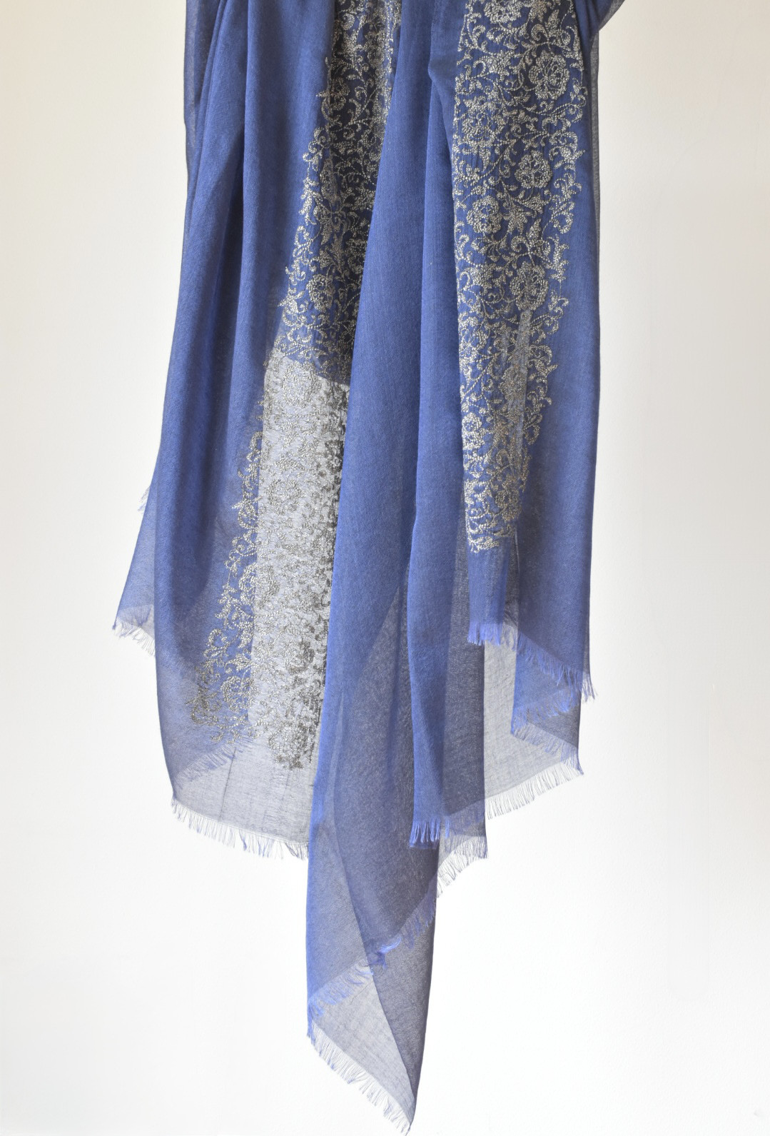 シルクカシミヤ刺繍ストール | Embroidery stole blue