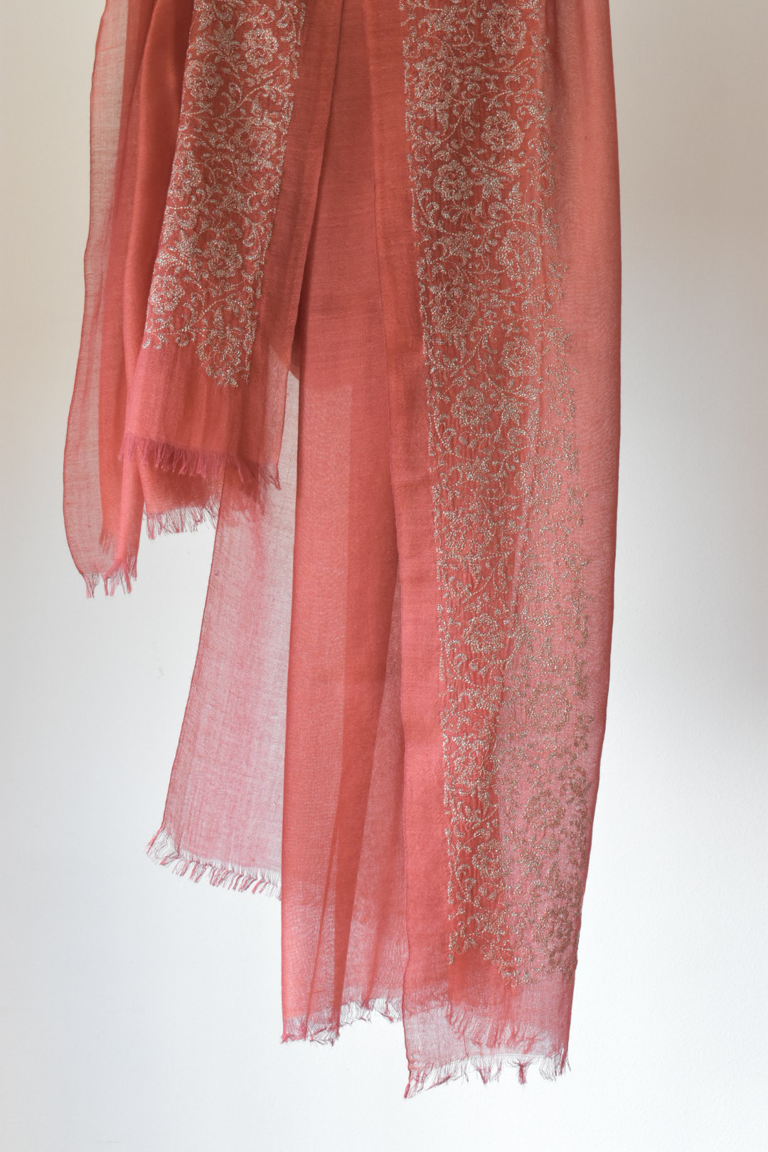 シルクカシミヤ刺繍ストール | Embroidery stole Red