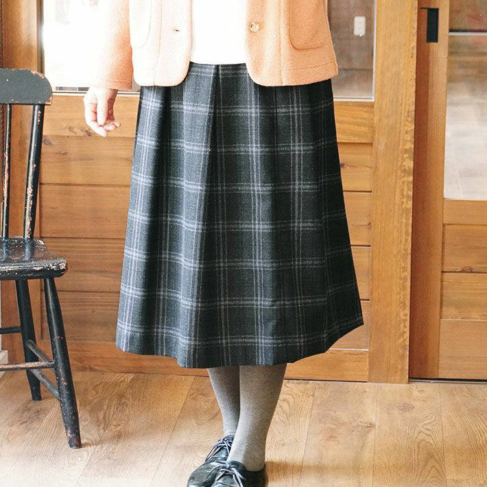 フレンチチェック　チャコールグレー　裏付き　タックスカート