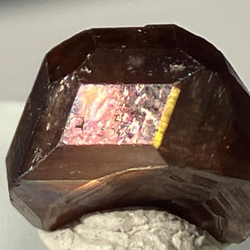 Rainbow Garnet 天川レインボーガーネットミニ原石 台座付 ⑥ 日本奈良