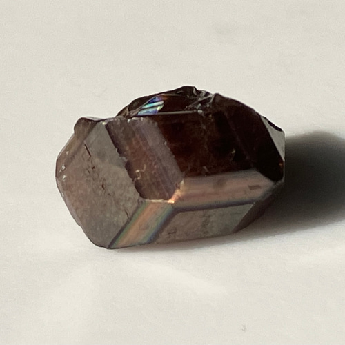 Rainbow Garnet 天川レインボーガーネットミニ原石 台座付 ⑥ 日本奈良