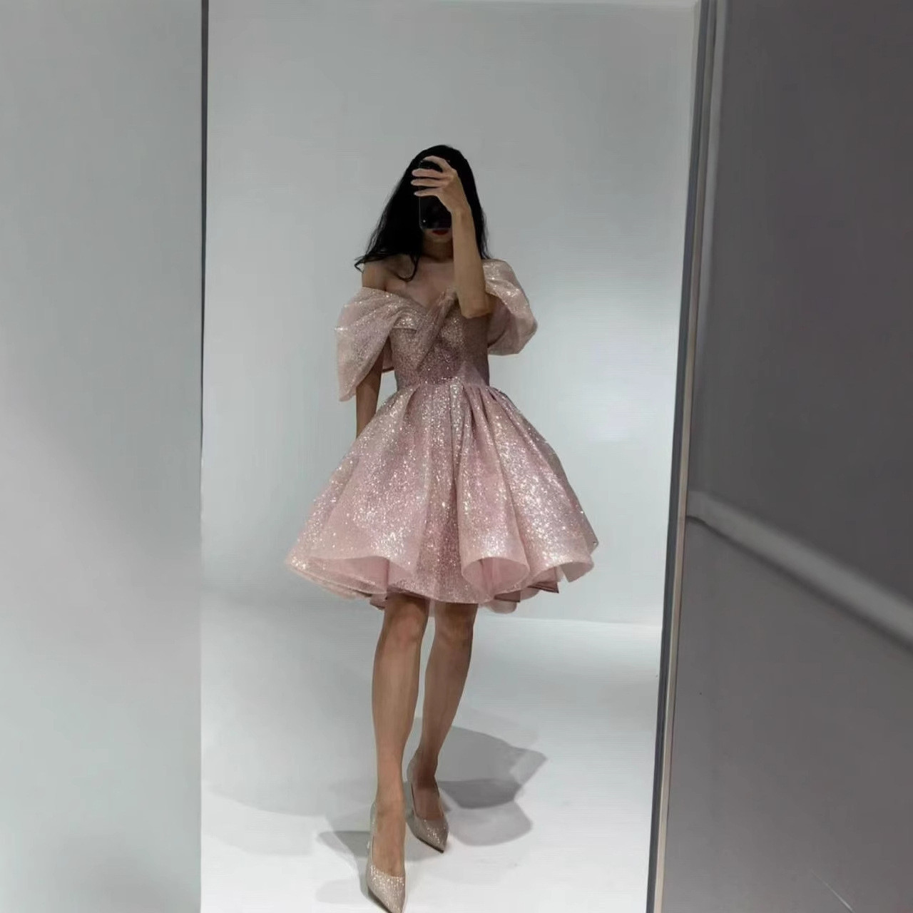 高級感 ピンク ふわふわ オフショルダー スパンコール パーティードレス 韓国風 誕生日 成人式 前撮り HL1327