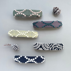 ミナペルホネン生地のヘアゴム/Choucho/ちょうちょ/リネン/刺繍/ダーク