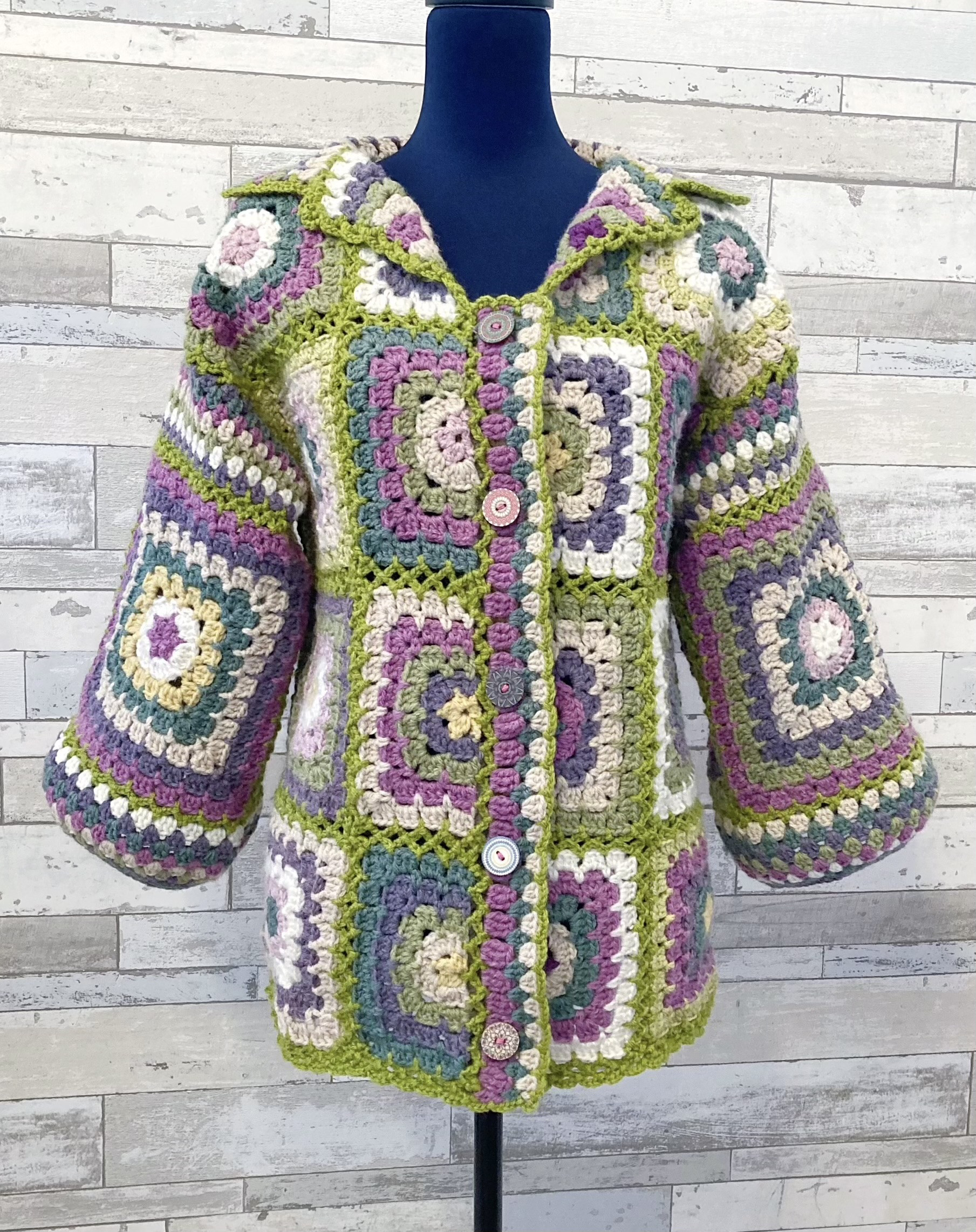 グラニースクエア ジャケット セーター ゴージャス 防寒 クロシェ 手編み 28,889円