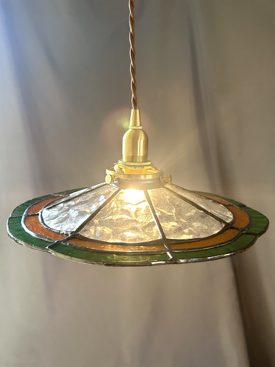 フラワーランプシェード　グリーン＆アンバー　真鍮製灯具付き　A07