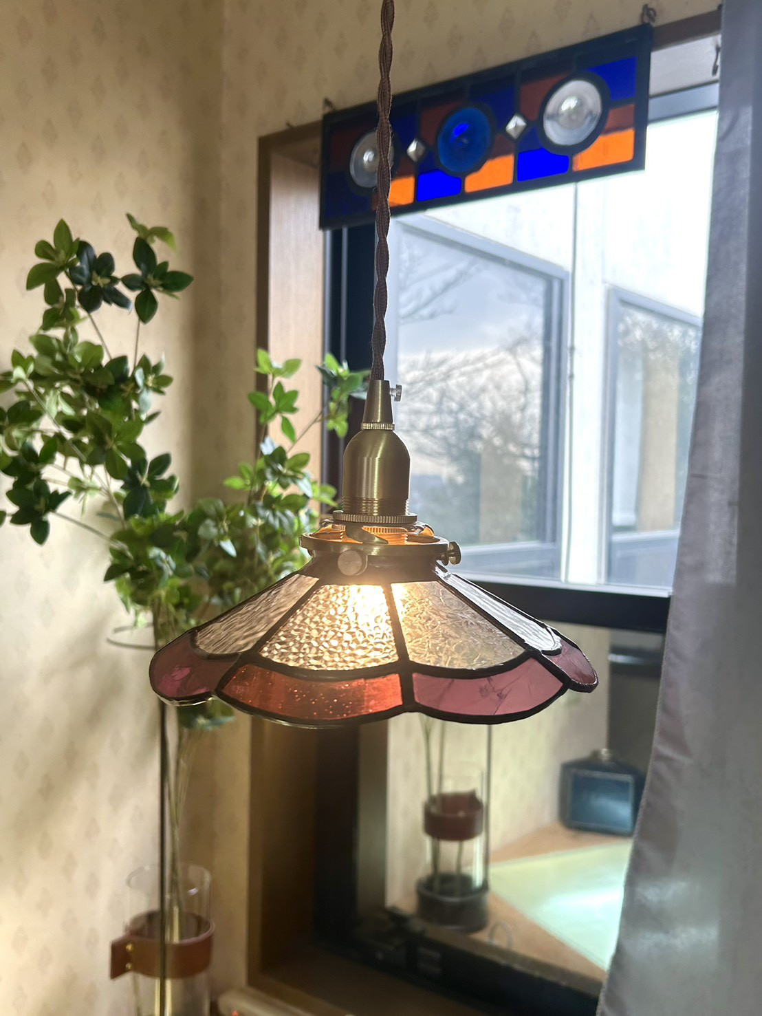 フラワーランプシェード　ゴールドピンク　真鍮製灯具付き　B01