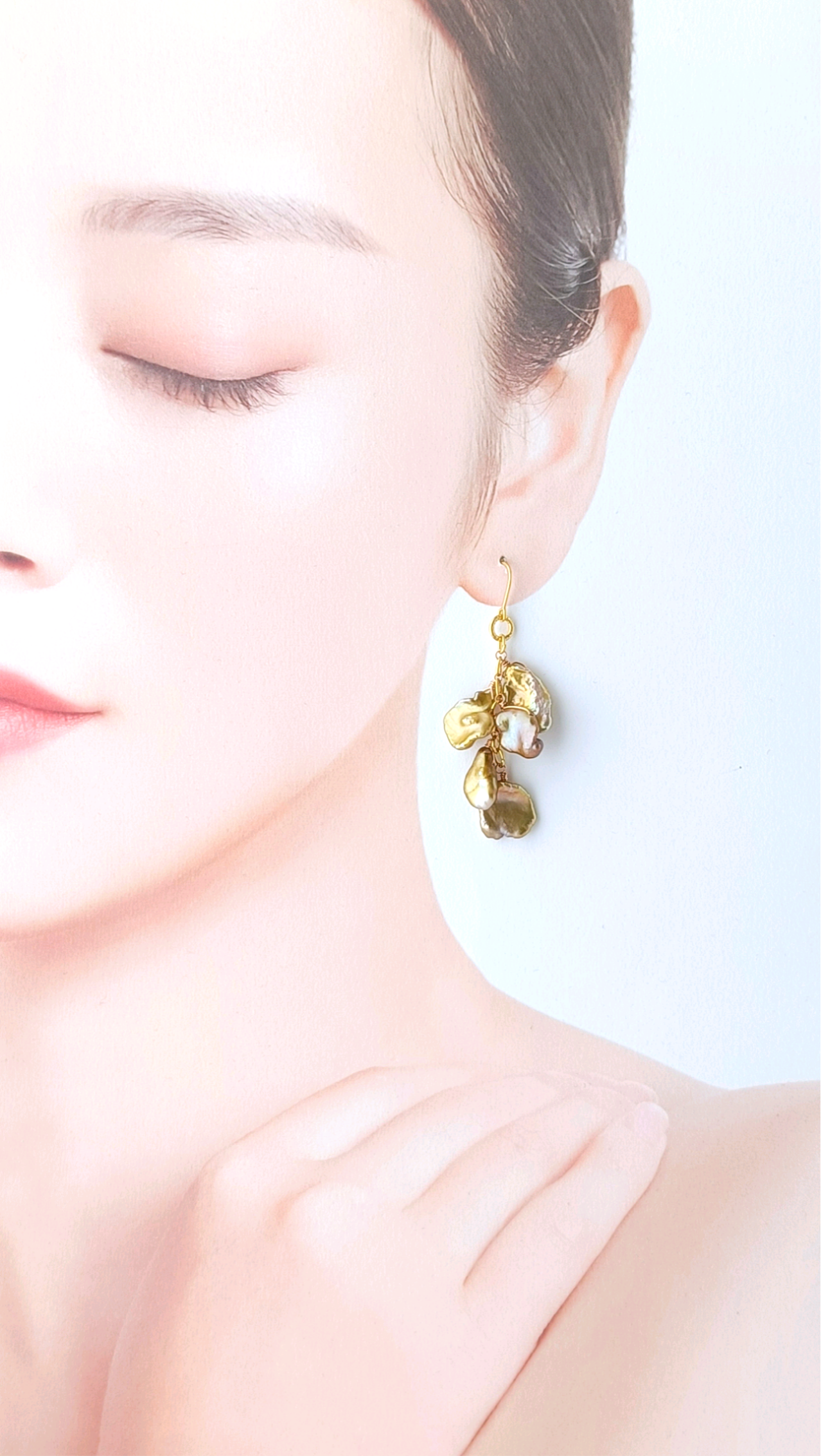 【一生もの】ナチュラルゴールド　花びらパール  耳飾り