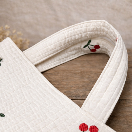 トートバッグ ハンドメイド ヌビキルト さくらんぼ刺繍 入園通学 サブ