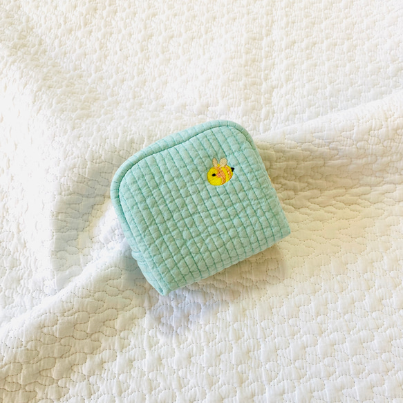 くまのエル+mini heart  選べる　minipouch Sサイズ　H10.5W12 D4.5 オリジナル刺繍 2枚目の画像