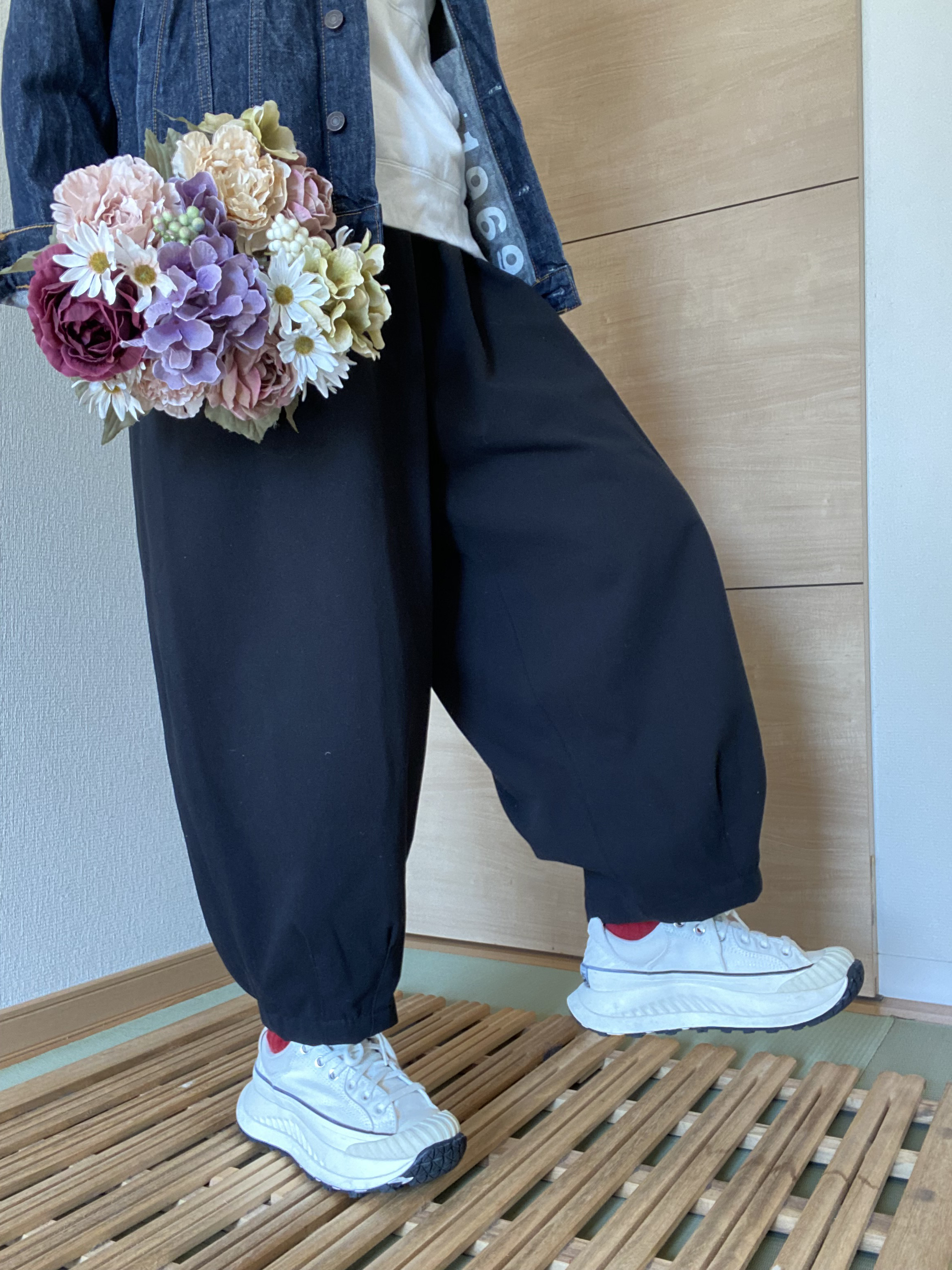 【人気♡再販】ゆったりサーカスパンツ★ゆったりバルーンパンツ★黒ツイル生地