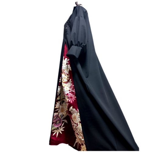 振袖 着物リメイク ドレス 和柄 ワンピース 黒×百合や牡丹や菊 ぽわん