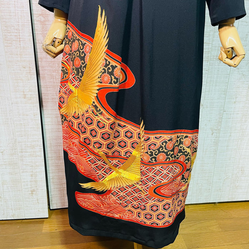 留袖リメイクワンピース❣️郡鶴　一部刺繍4L 着丈126 留袖リメイクワンピース❣️郡鶴 一部刺繍4L 着丈126 留袖リメイク