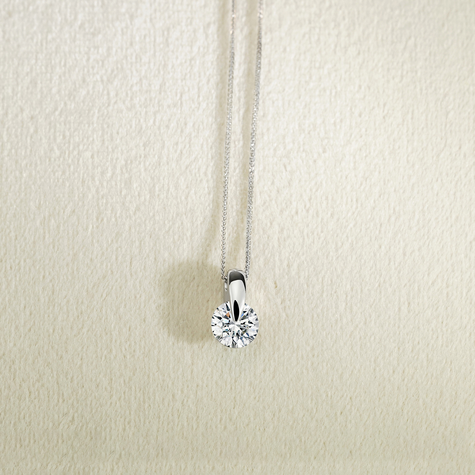 ラウンドソリティアネックレス J-P250517（3週間発送）