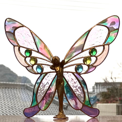 ステンドグラスのバタフライレディのフィギュア 蝶の置物 フリモントの