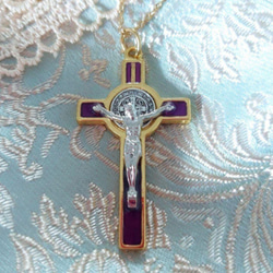 クリアワインエナメルの美しいクロス イエス・キリストの十字架 お守り