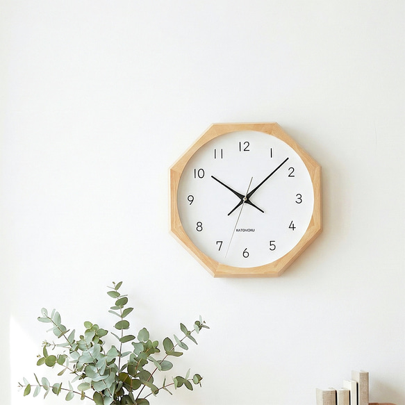 KATOMOKU muku clock 13 八角形 ナチュラル km-104NA8 掛け時計 木製 静か 1枚目の画像