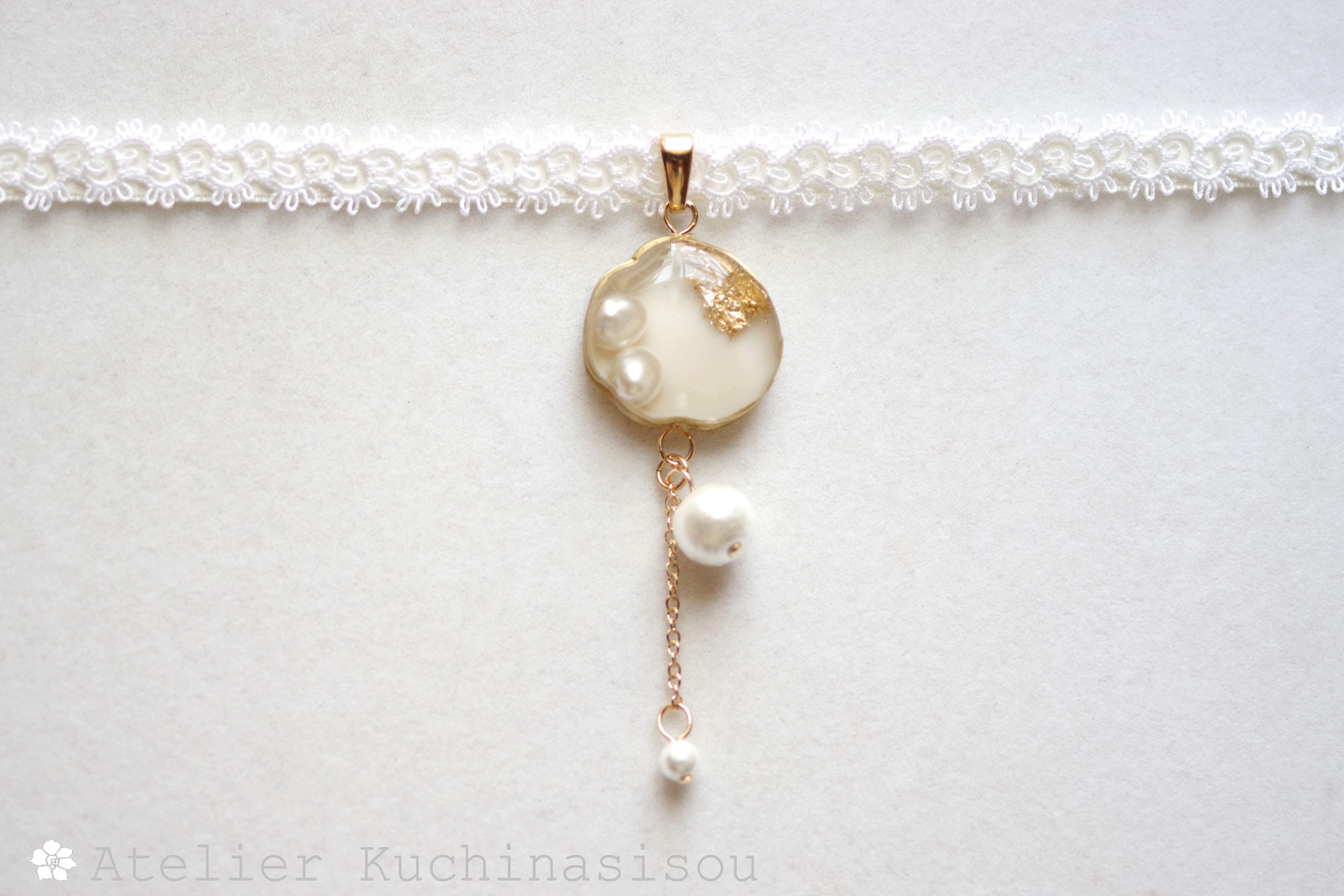 【受注製作】レジンアート　スライスアゲートとタティングレースとサテンリボンのチョーカー〈幻燈〉