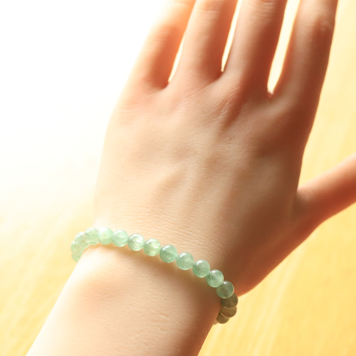 ☆スーパープレミアムブレス☆グリーンカイヤナイト：6ミリ☆…☆天然石