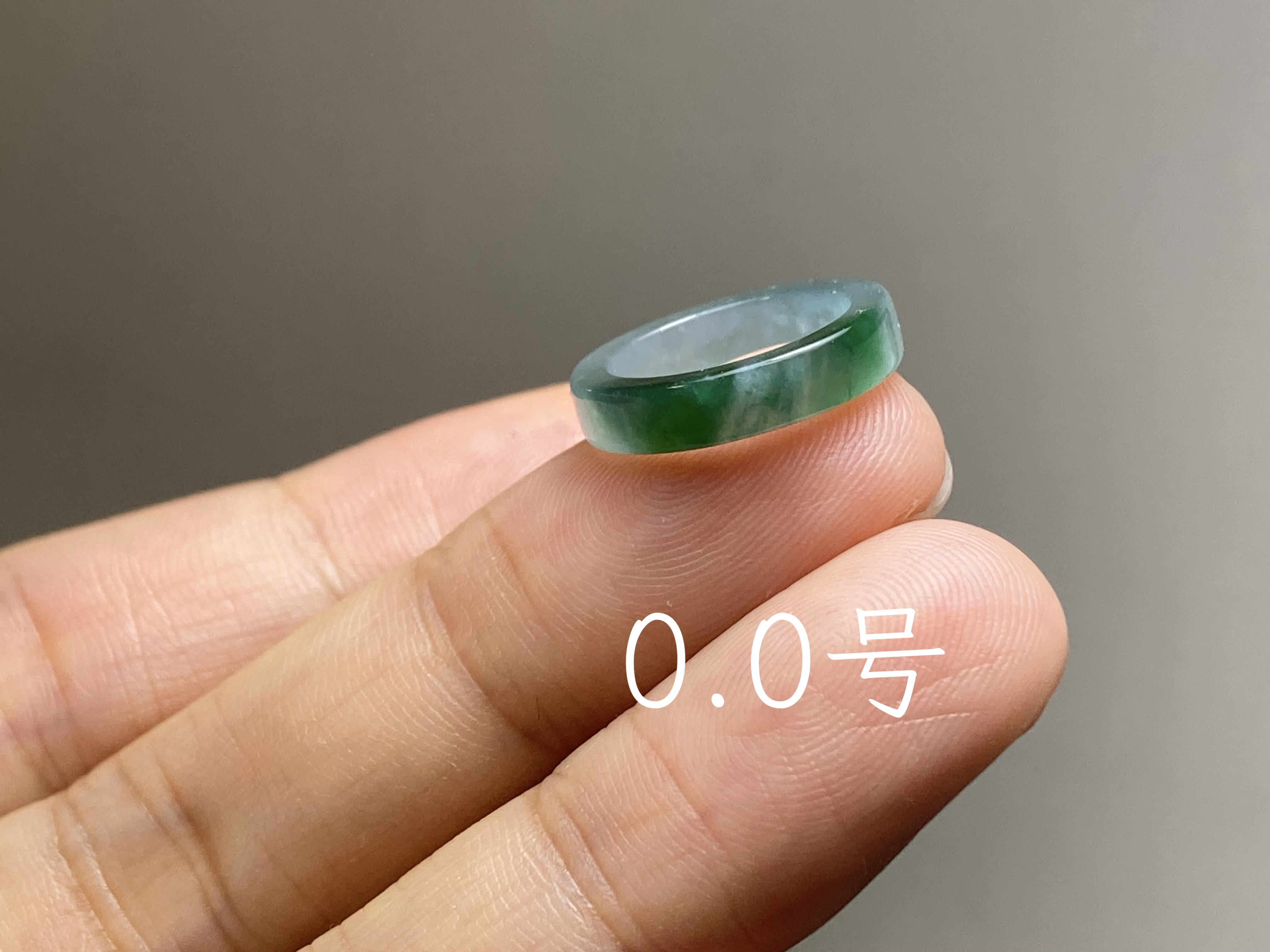 L15-235 ピンキーリング 氷種 0.0号 薄青暗緑 グアテマラ産 A貨 本翡翠 くりぬき リング